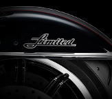 Ultra Limited / Metallene Embleme auf Tank und Fender