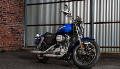 Sportster XL 883 SuperLow Modell 2017 in Superior Blue