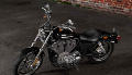 Sportster XL 883 SuperLow Modell 2017 in Vivid Black