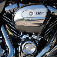 Ultra Limited / Milwaukee-Eight 107 V-Twin