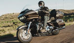 Mietmaschine Screamin Eagle Road Glide Ultra