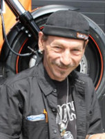 Frank, unser Harley-Davidson-Super-Putzer