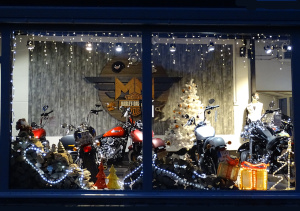 Bis 13:00 Uhr geöffnet