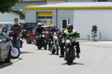 Harley on Tour 2012 in Tuttlingen: ... und raus in Richtung kurvige Gegenden.
