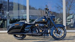 Neumaschine Jubiläumsumbau Road King Special