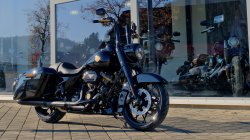 Neumaschine Jubiläumsumbau Road King Special