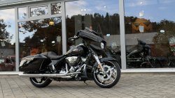 Neumaschine Street Glide
