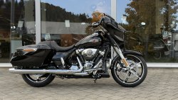 Neumaschine Street Glide