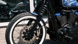 Used Custom Street Bob „Ocean Eyes“