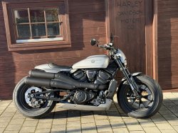 Neumaschine Sportster S