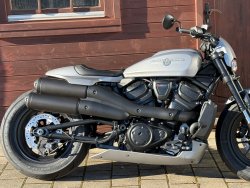 Neumaschine Sportster S