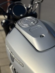 Neumaschine Sportster S