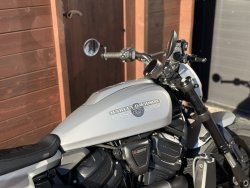 Neumaschine Sportster S