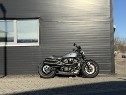 Neumaschine Sportster S