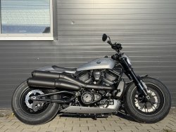 Neumaschine Sportster S