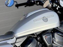Neumaschine Sportster S