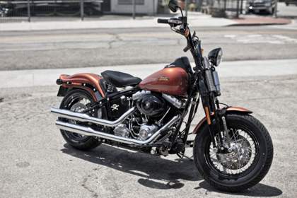 Softail Cross Bones Modell 2011