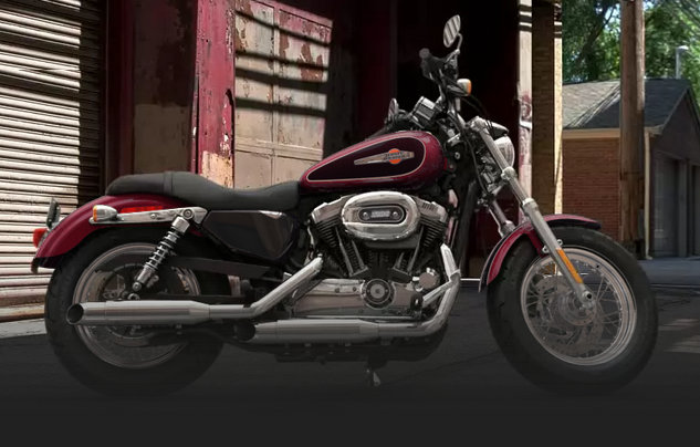 Sportster XL 1200 Custom 2015 in Mysterious Red Sungo / Blackened Cayenne Sunglo