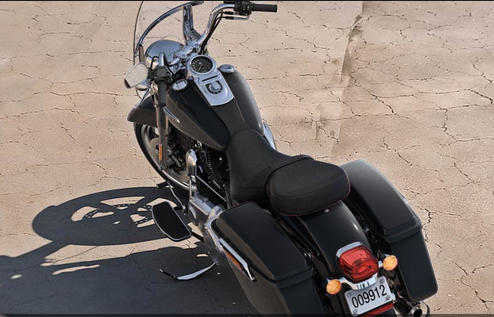 Dyna Switchback Modell 2016 in Vivid Black