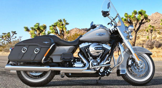 Road King Classic Modell 2016 in Billett Silver Road King Classic Modell 2016 in Billett Silver