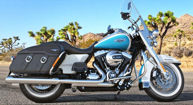 Road King Classic Modell 2016 in Crushed Ice Pearl & Frosted Teal Pearl Road King Classic Modell 2016 in Crushed Ice Pearl & Frosted Teal Pearl