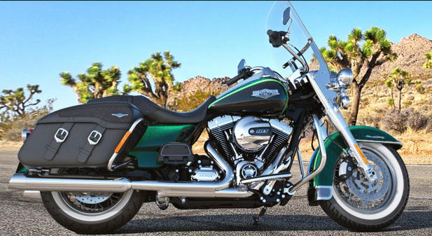 Road King Classic Modell 2016 in Deep Jade Pearl & Vivid Black Road King Classic Modell 2016 in Deep Jade Pearl & Vivid Black