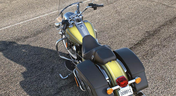 Road King Classic Modell 2016 in Olive Gold Road King Classic Modell 2016 in Olive Gold