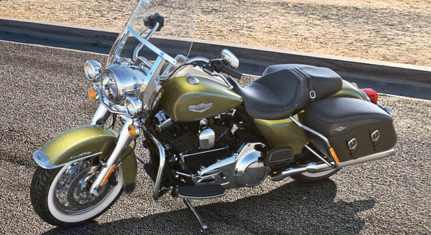 Road King Classic Modell 2016 in Olive Gold Road King Classic Modell 2016 in Olive Gold