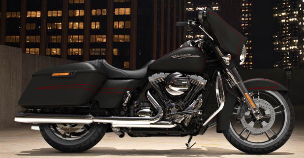 Street Glide Special Modell 2016 in Black Denim Street Glide Special Modell 2016 in Black Denim