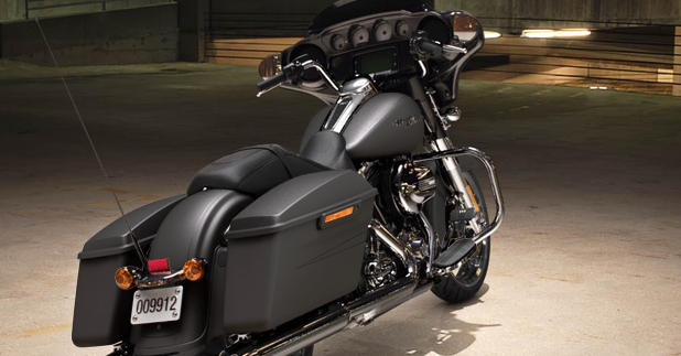 Street Glide Special Modell 2016 in Charcoal Denim Street Glide Special Modell 2016 in Charcoal Denim
