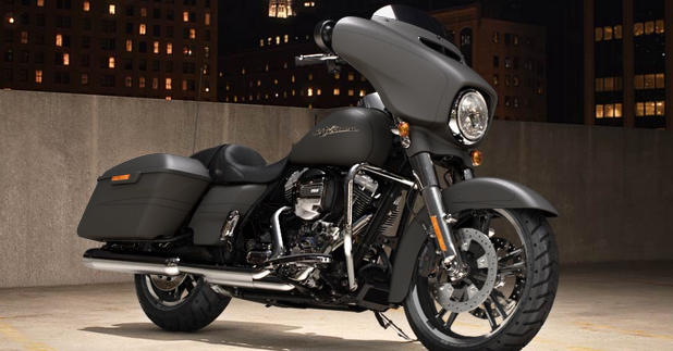 Street Glide Special Modell 2016 in Charcoal Denim Street Glide Special Modell 2016 in Charcoal Denim