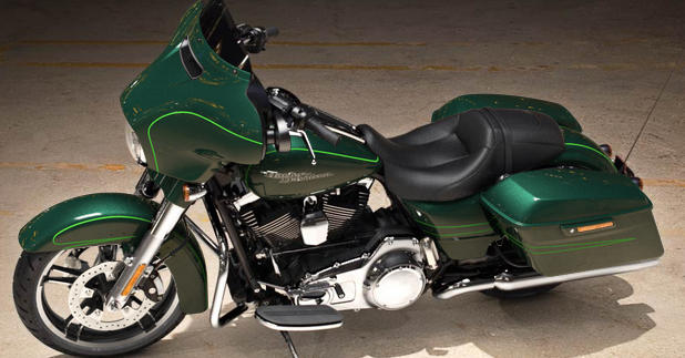 Street Glide Special Modell 2016 in Deep Jade Pearl