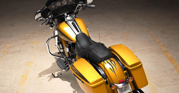 Street Glide Special Modell 2016 in Hard Candy Gold Flake Street Glide Special Modell 2016 in Hard Candy Gold Flake