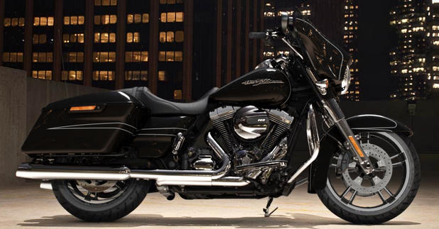 Street Glide Special Modell 2016 in Vivid Black Street Glide Special Modell 2016 in Vivid Black