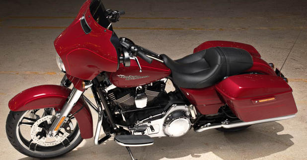 Street Glide Special Modell 2016 in Velocity Red Sunglo