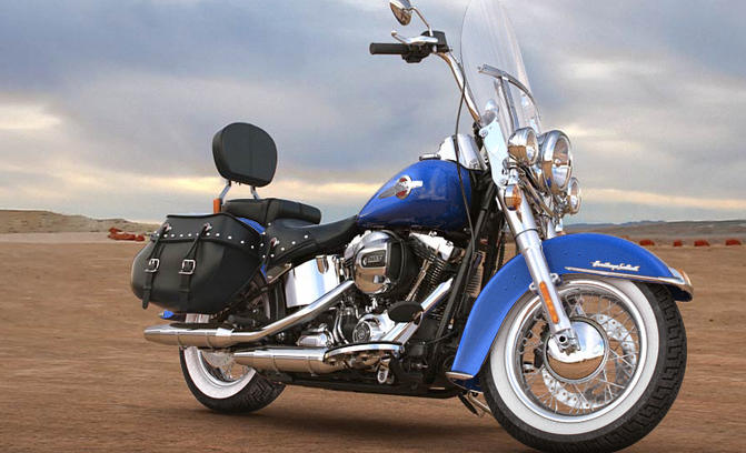 Softail Heritage Classic Modell 2016 in Superior Blue Softail Heritage Classic Modell 2016 in Superior Blue