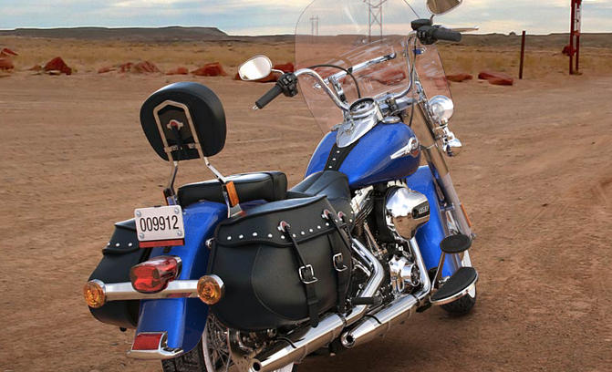 Softail Heritage Classic Modell 2016 in Superior Blue Softail Heritage Classic Modell 2016 in Superior Blue