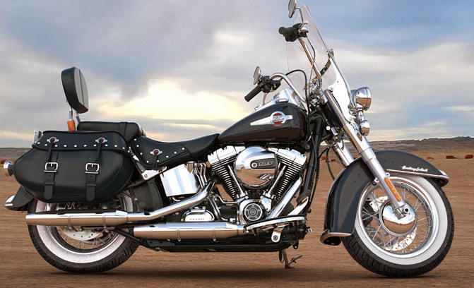 Softail Heritage Classic Modell 2016 in Vivid Black Softail Heritage Classic Modell 2016 in Vivid Black