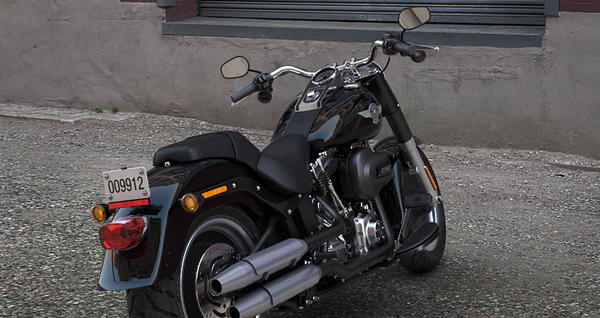 Softail Fat Boy Special Modell 2016 in Vivid Black Softail Fat Boy Special Modell 2016 in Vivid Black