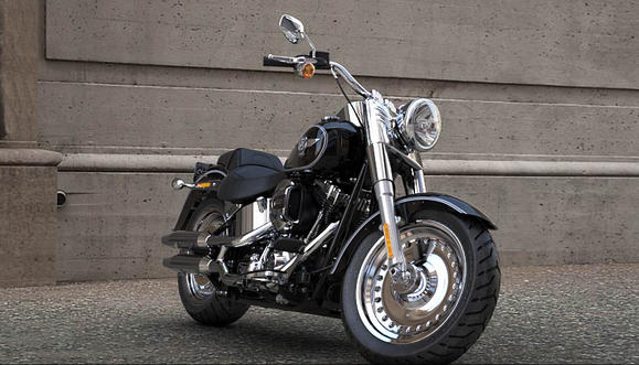 Softail Fat Boy Modell 2016 in Vivid Black