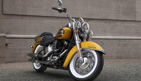 Softail Deluxe Modell 2016 in Hard Candy Gold Flake