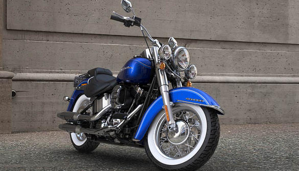 Softail Deluxe Modell 2016 in Superior Blue Softail Deluxe Modell 2016 in Superior Blue