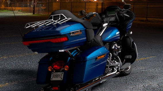Road Glide Ultra Modell 2016 in Cosmic Blue Pearl