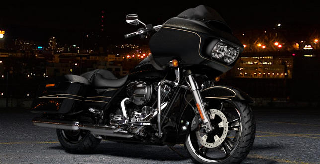 Road Glide Special Modell 2016 in Black Quartz