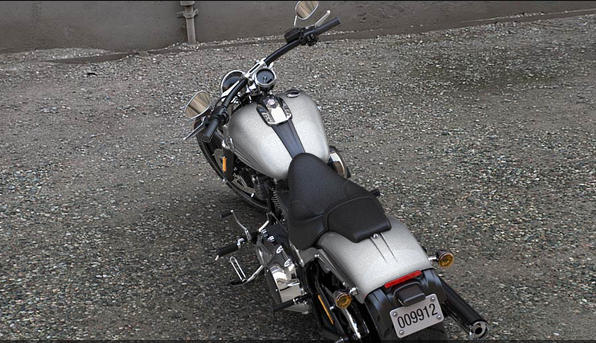 Softail Breakout Modell 2016 in Billett Silver Softail Breakout Modell 2016 in Billett Silver