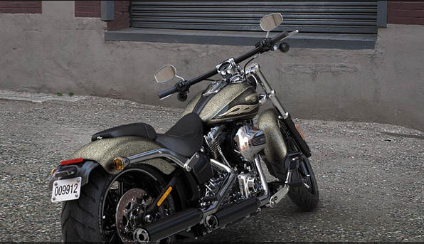 Softail Breakout Modell 2016 in Hard Candy Black Gold Flake Softail Breakout Modell 2016 in Hard Candy Black Gold Flake