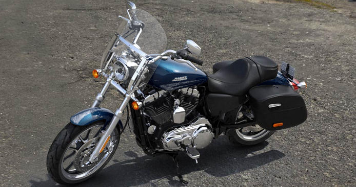 Sportster Super Low 1200 T Modell 2016 in Cosmic Blue Pearl