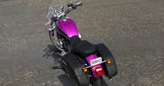 Sportster Super Low 1200 T Modell 2016 in Purple Fire & Blackberry Smoke