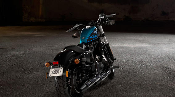 Sportster Forty-Eight Modell 2016 in Hard Candy Cancun Blue Flake