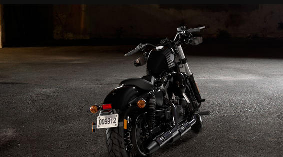 Sportster Forty-Eight Modell 2016 in Vivid Black